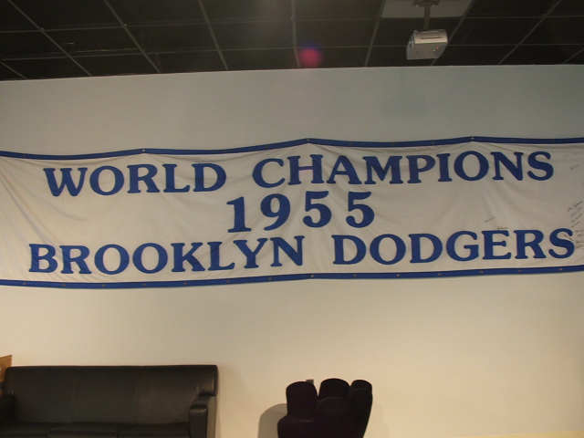 MCU Park (Brooklyn Cyclones), Dodger banner